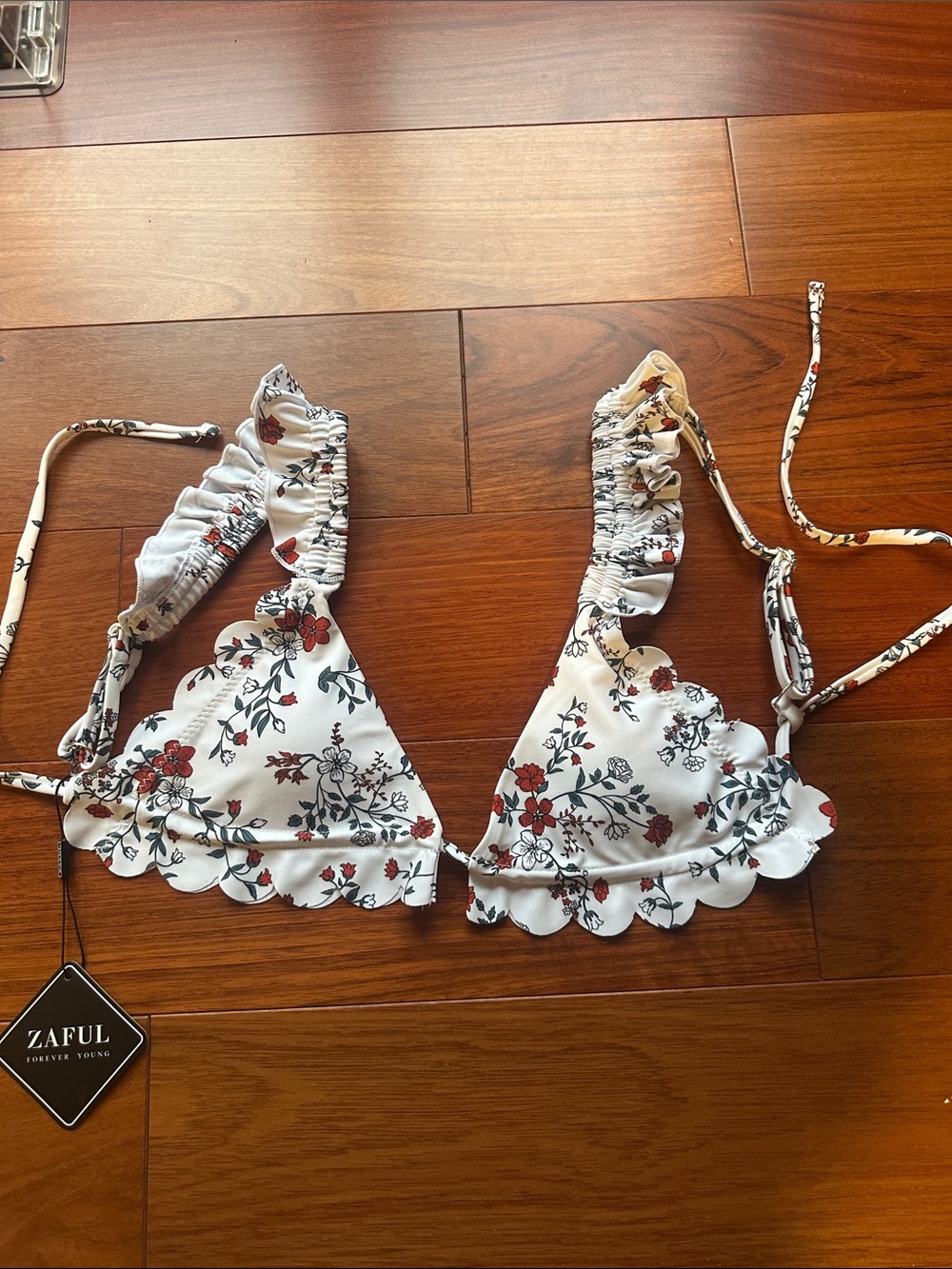 Zaful White Floral Scalloped Ruffle Triangle Bikini Top